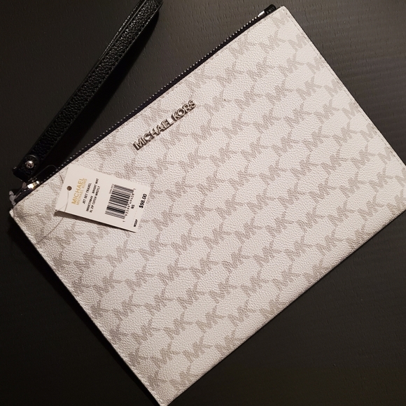 Michael Kors Jet Set Travel Clutch Wristlet - Picture 1 of 7